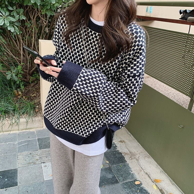 Checkered knitted sweater