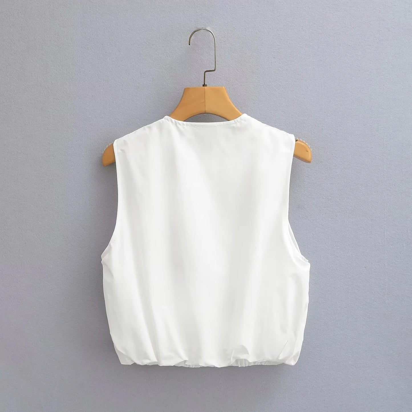 Sleeveless zipper crop top