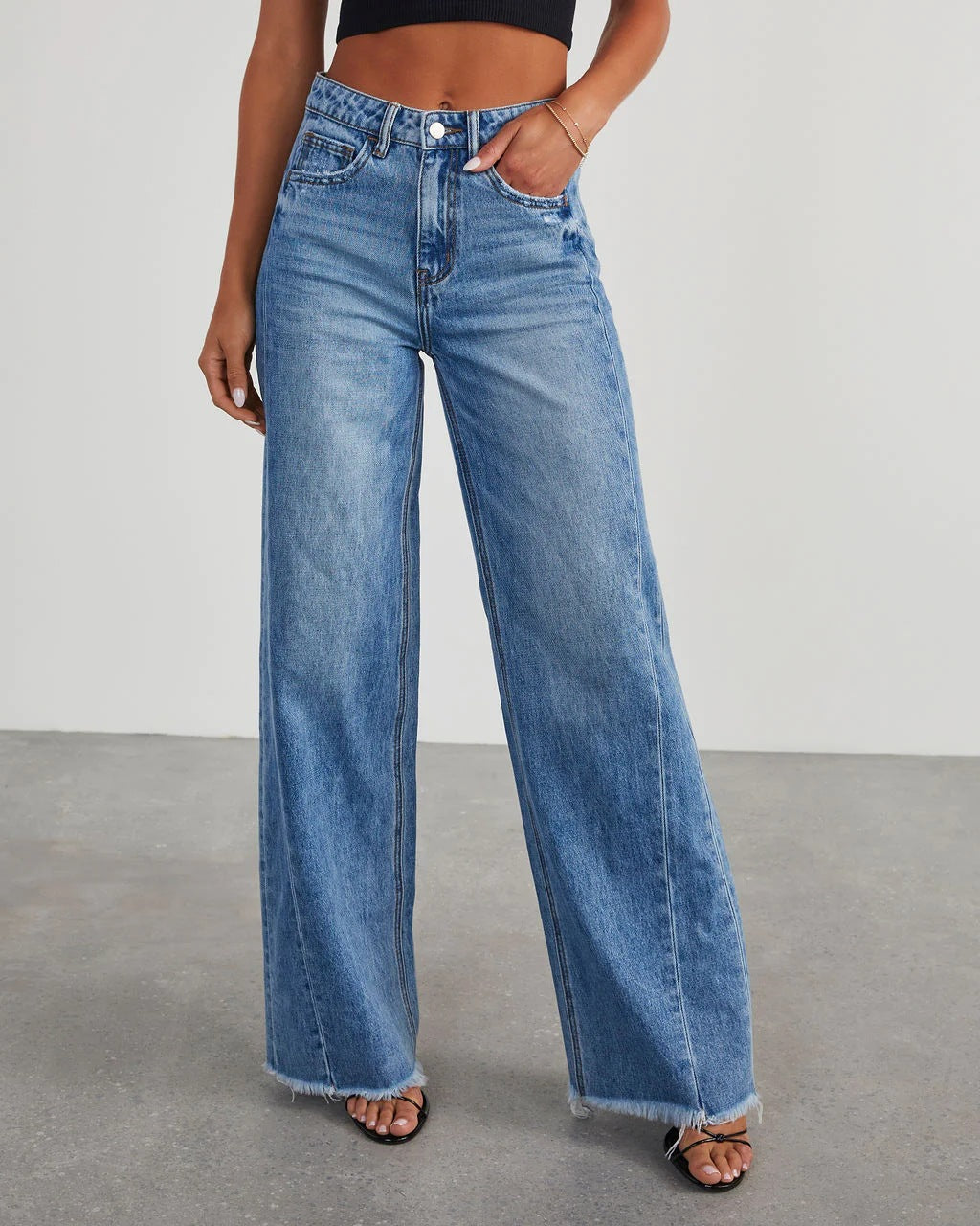 Loose wide leg jeans
