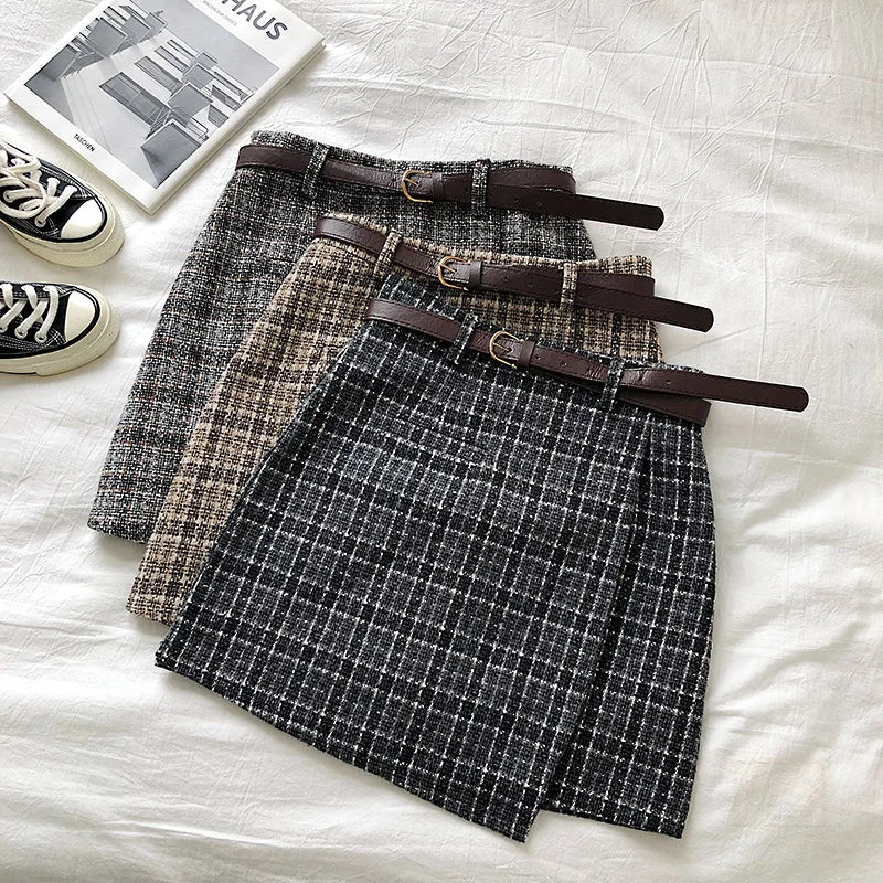 Vintage irregular A-line mini skirt