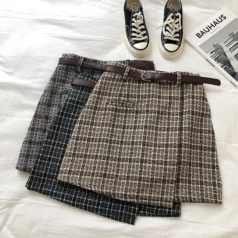 Vintage irregular A-line mini skirt